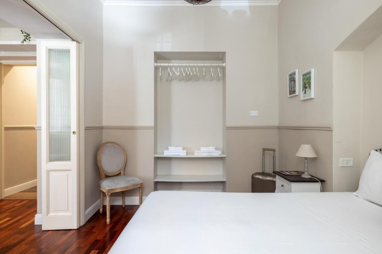 Charming Apartment With Patio A Few Steps From Colosseum Luaran gambar