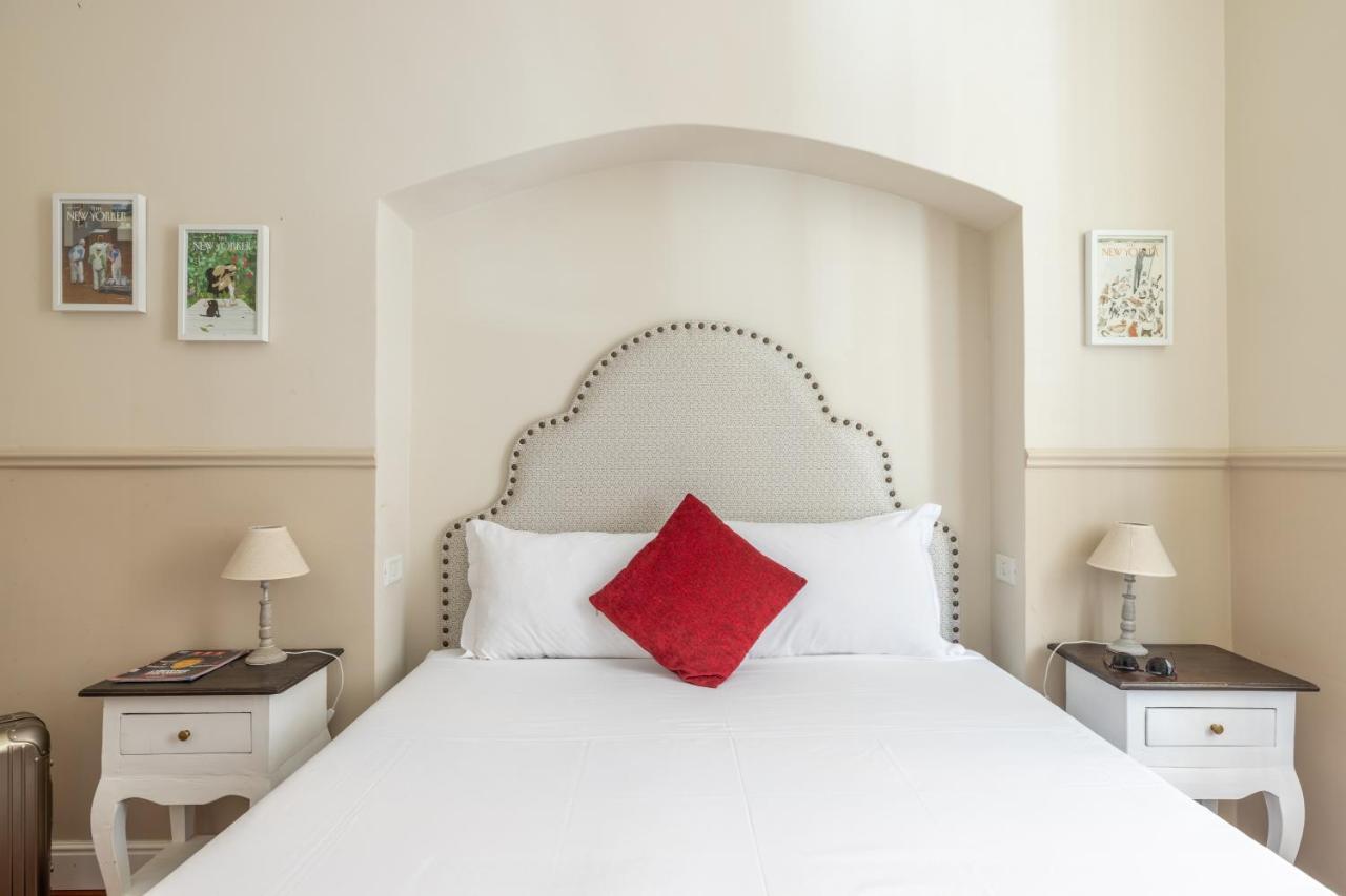 Charming Apartment With Patio A Few Steps From Colosseum Luaran gambar