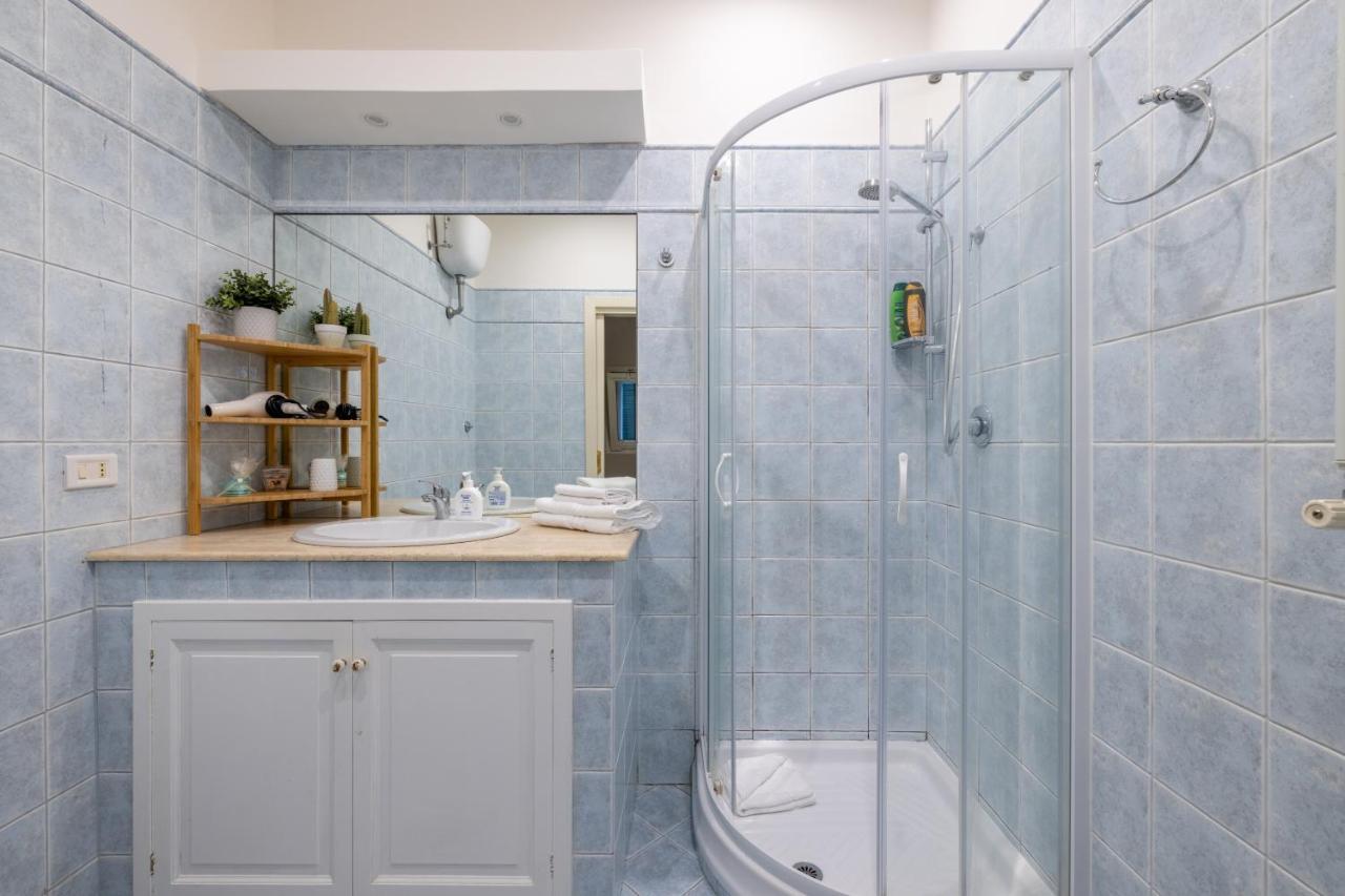 Charming Apartment With Patio A Few Steps From Colosseum Luaran gambar